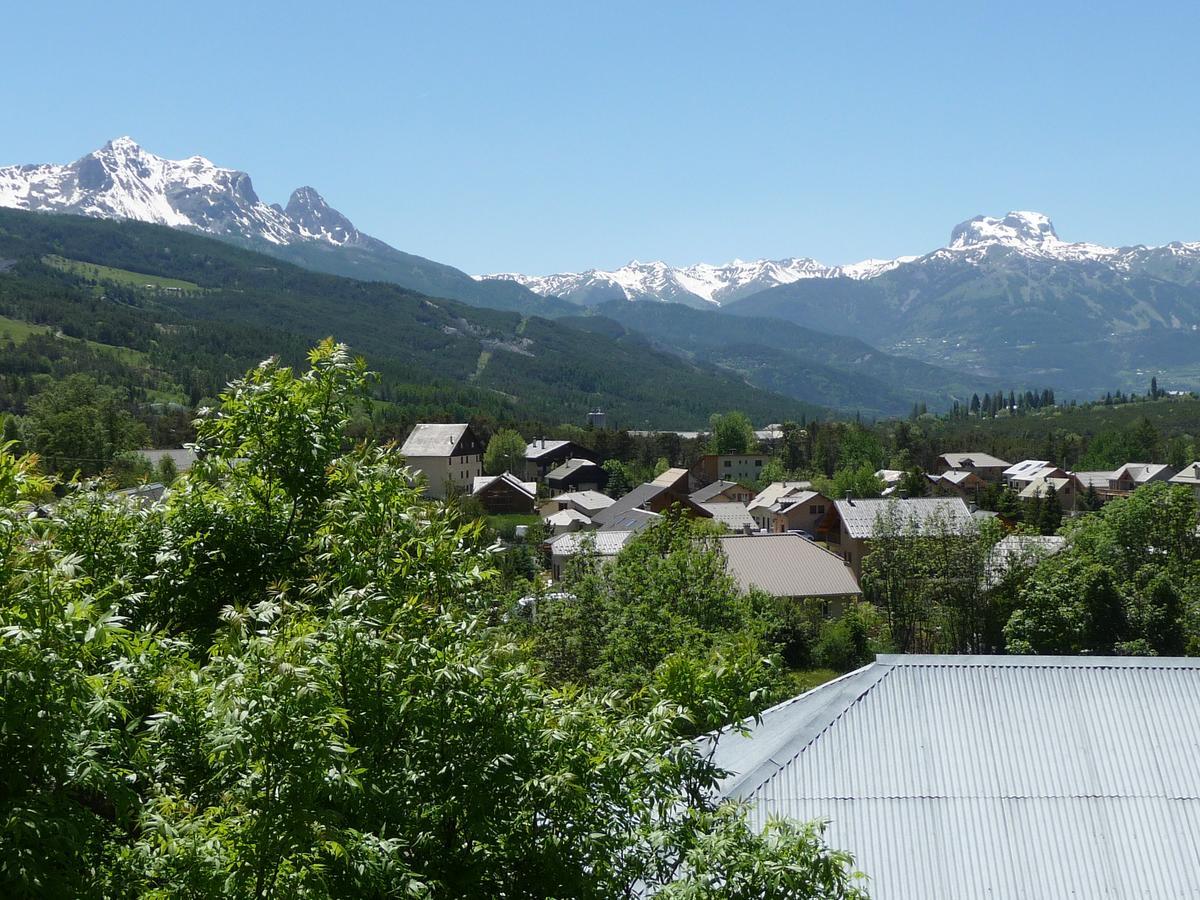 Gite D'Etape Auberge De L'Ardoisiere Jausiers Exterior foto