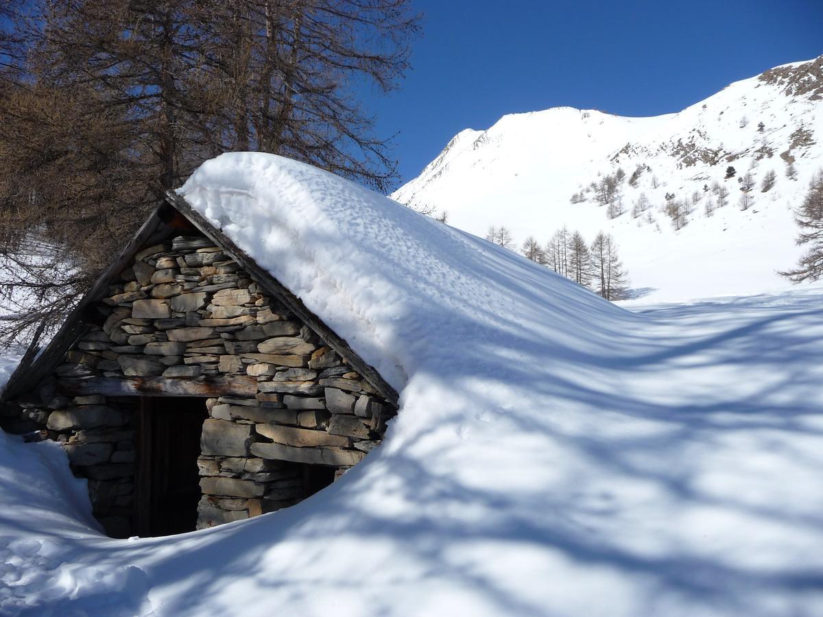 Gite D'Etape Auberge De L'Ardoisiere Jausiers Exterior foto
